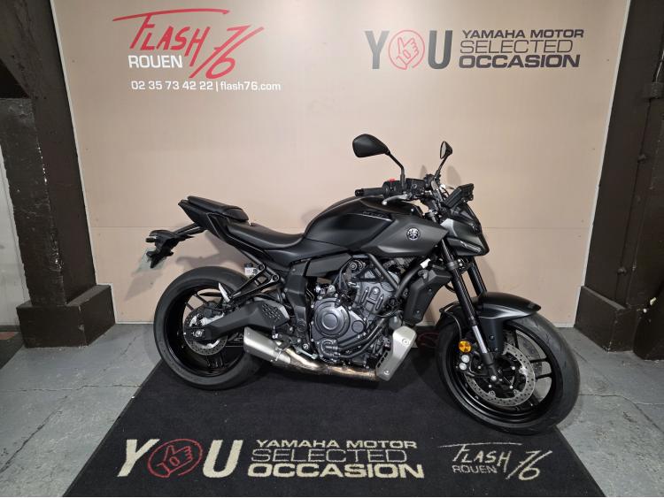 YAMAHA MT07