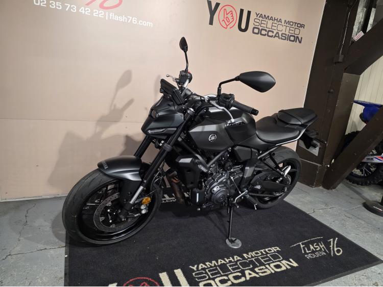 YAMAHA MT07