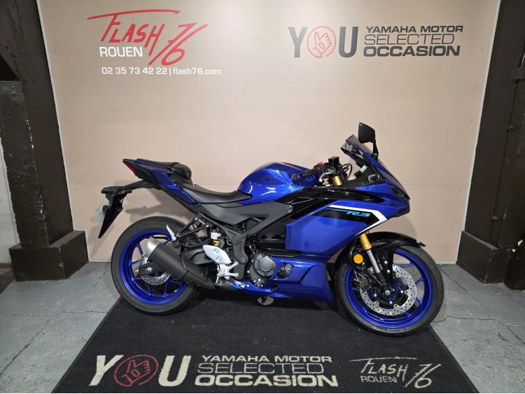 YAMAHA YZF R3