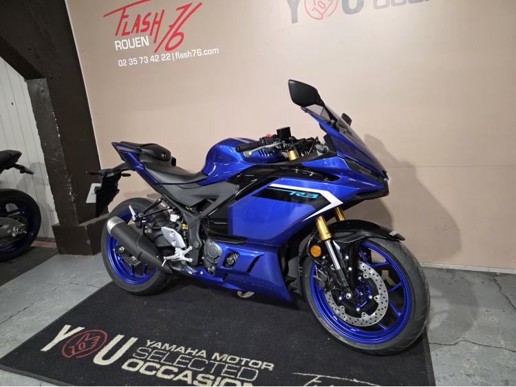 YAMAHA YZF R3