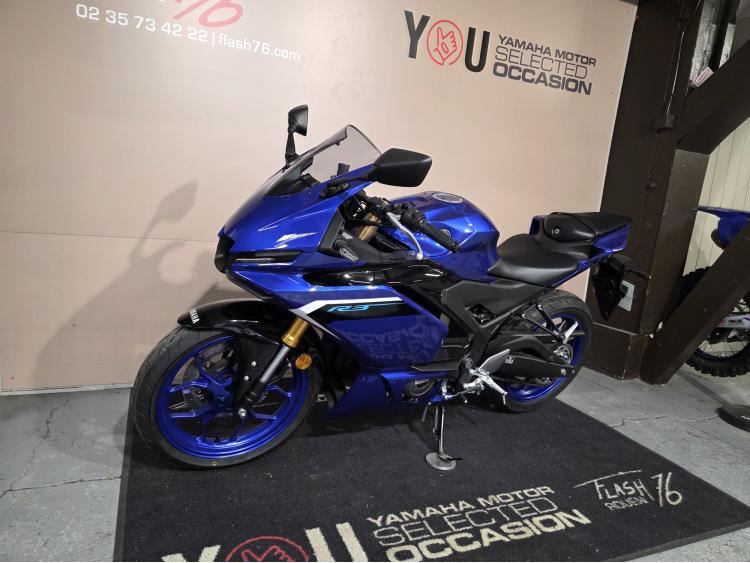 YAMAHA YZF R3