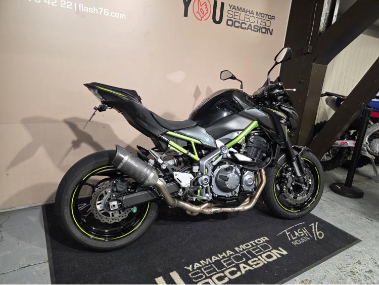 KAWASAKI Z900