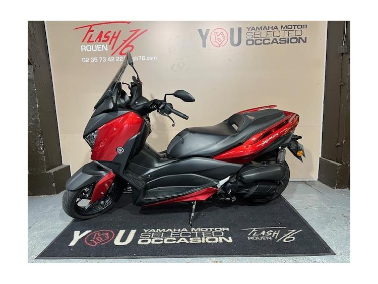 YAMAHA XMAX 125
