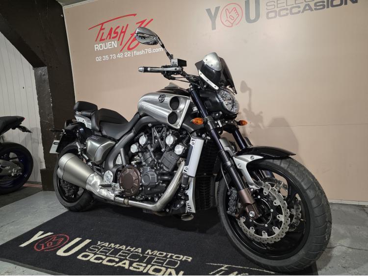 YAMAHA VMAX 1700
