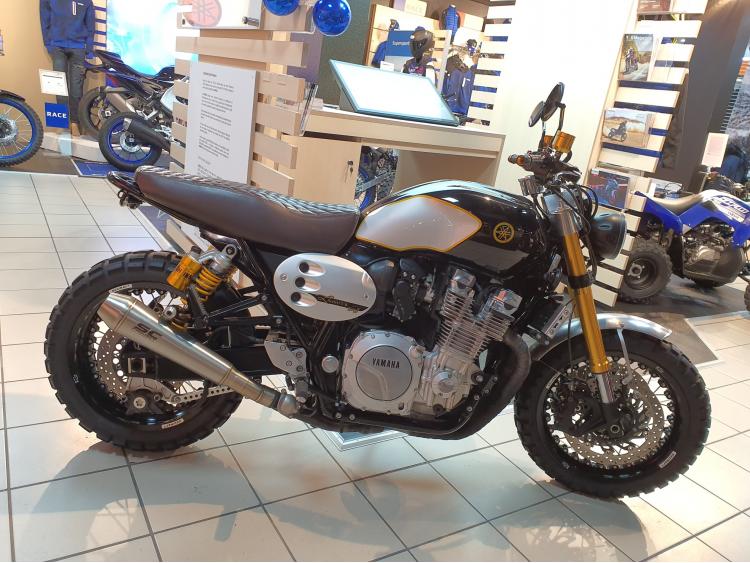 XJR 1300 L'atelier 5 & Flash 76
