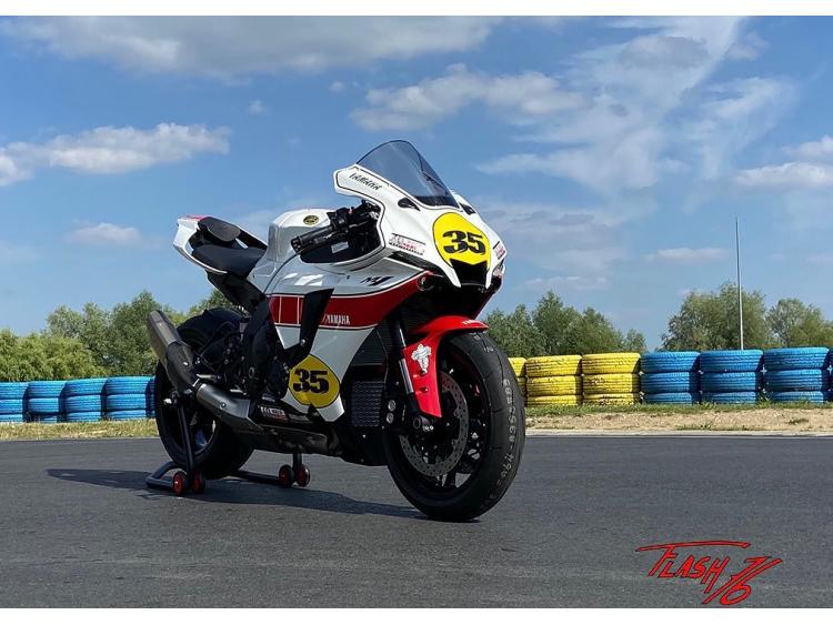 YZF-R1 60TH MOTO GP
